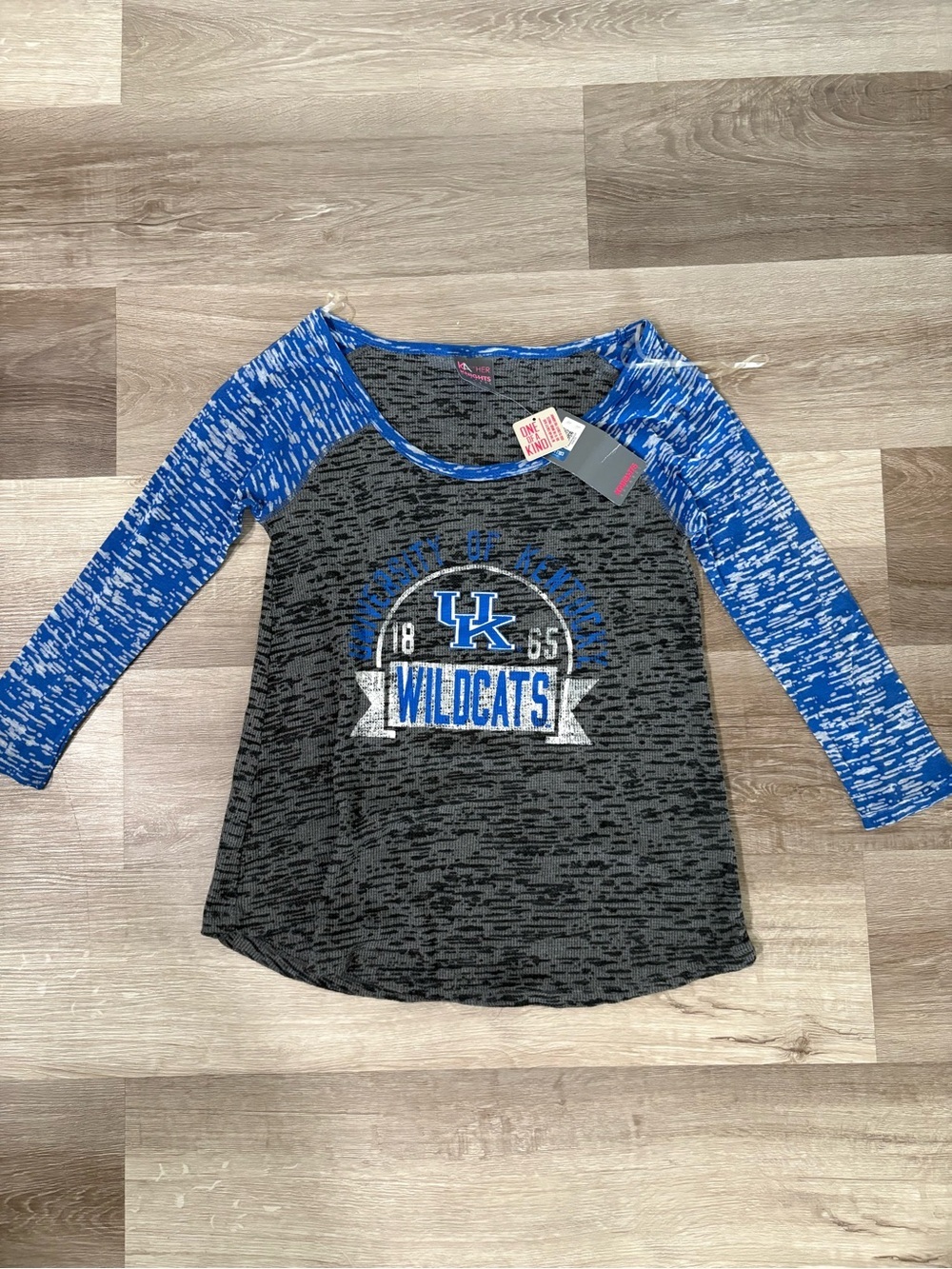 NWT Kentucky Wildcats Raglan 3/4 Sleeve Tee - Blue & Black